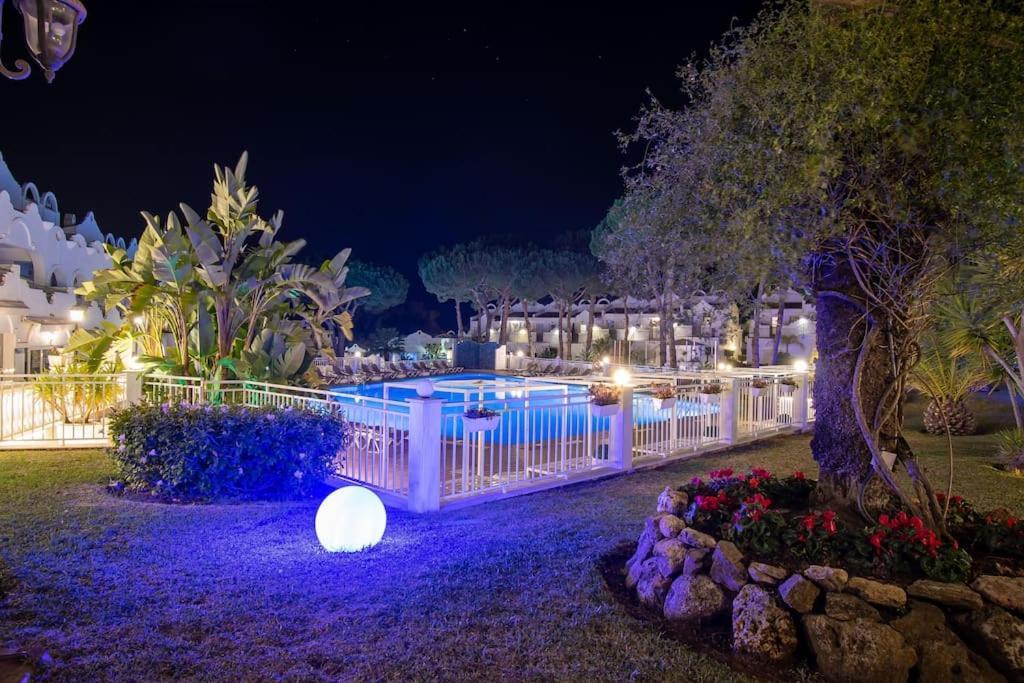 Casadelsol-marbella-slonce,piasek,szmaragdowa Woda